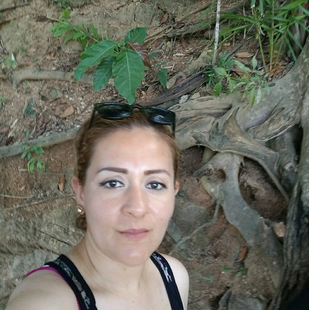 Meet your Posher, Ana